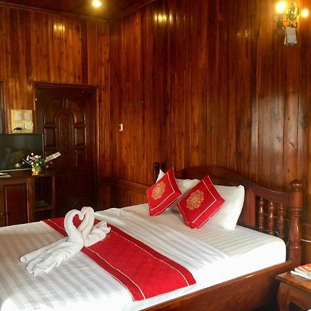 Soutikone Place House 2 Luang Prabang Bagian luar foto