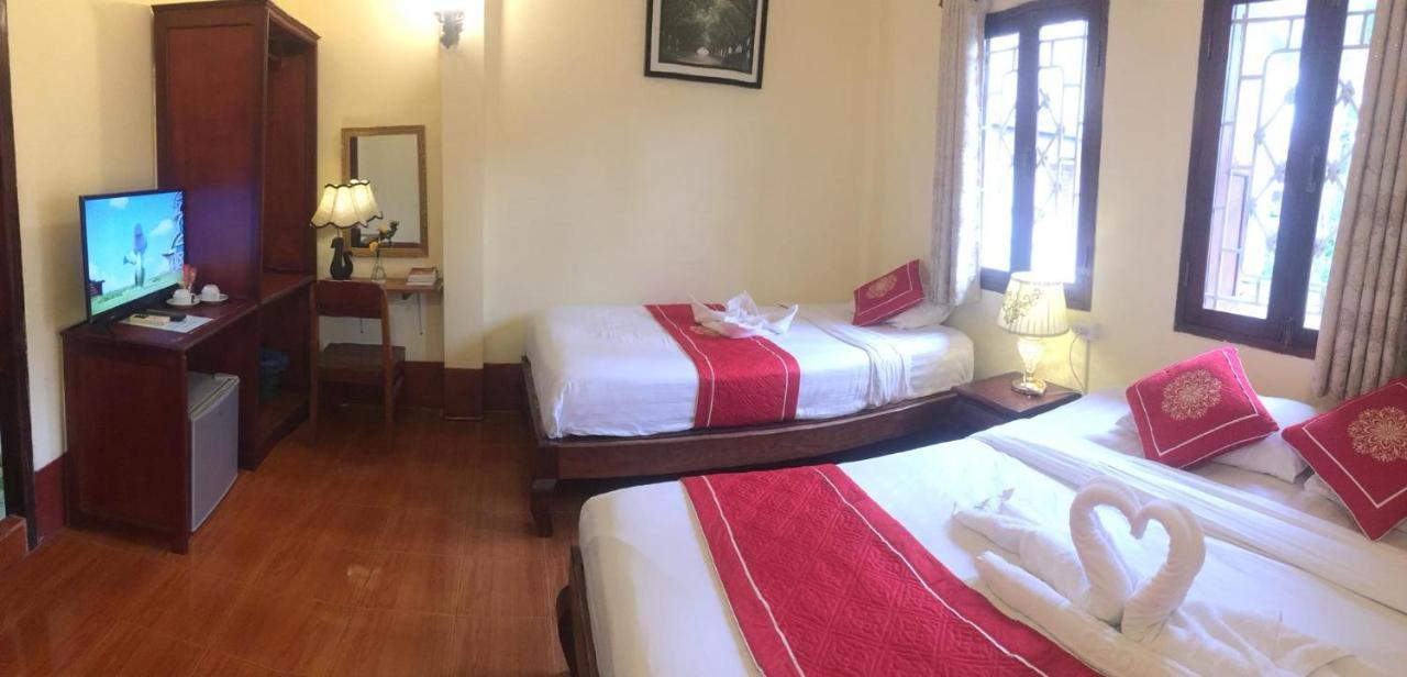 Soutikone Place House 2 Luang Prabang Bagian luar foto