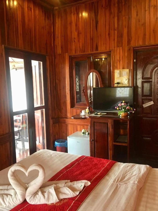 Soutikone Place House 2 Luang Prabang Bagian luar foto