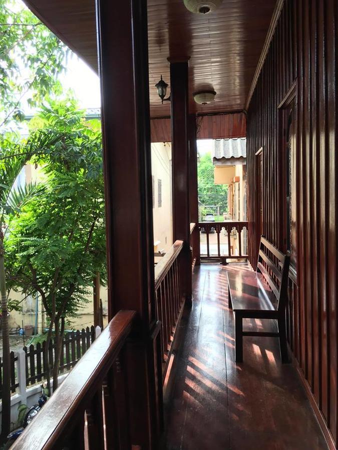 Soutikone Place House 2 Luang Prabang Bagian luar foto