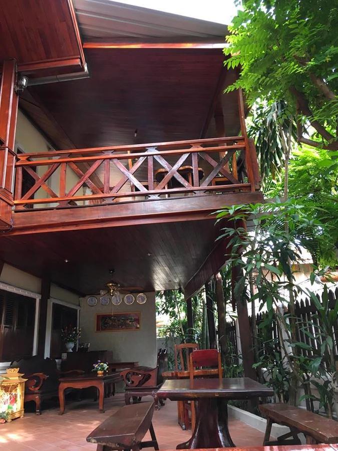 Soutikone Place House 2 Luang Prabang Bagian luar foto