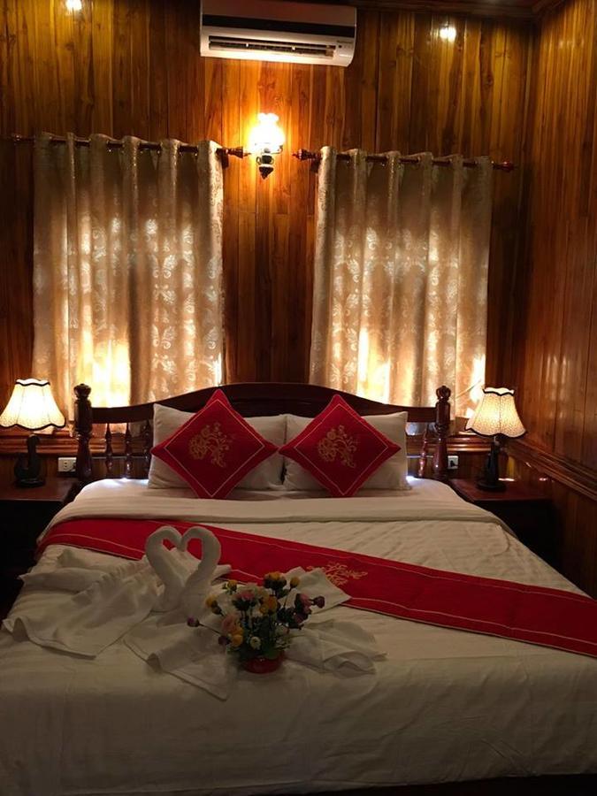 Soutikone Place House 2 Luang Prabang Bagian luar foto