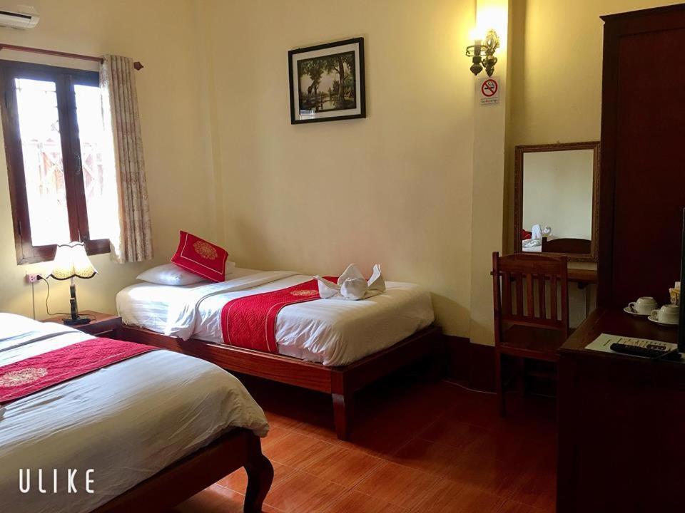 Soutikone Place House 2 Luang Prabang Bagian luar foto