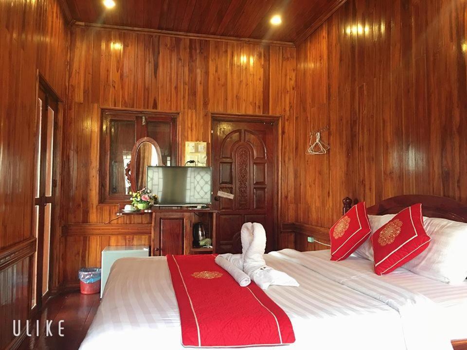 Soutikone Place House 2 Luang Prabang Bagian luar foto