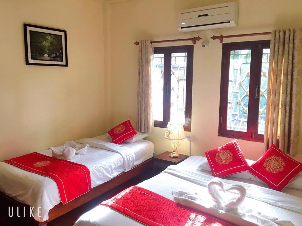 Soutikone Place House 2 Luang Prabang Bagian luar foto